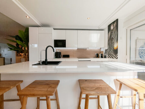 Imagen 18 de 29 - Impresionante villa contemporánea en ubicación céntrica