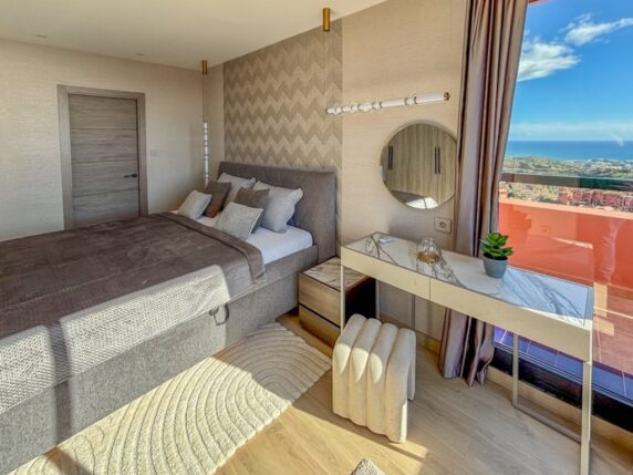 Image 13 de 25 - Penthouse élégant et haut de gamme avec vue à 270º sur la mer, jacuzzi  et nombreux extras