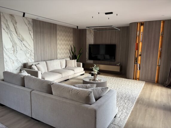 Image 8 of 20 - Elegant high quality penthouse with 270º sea views, jacuzzi  and many features