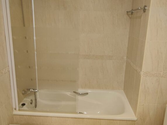 Image 18 of 21 - Modern apartment with breathtaking sea views