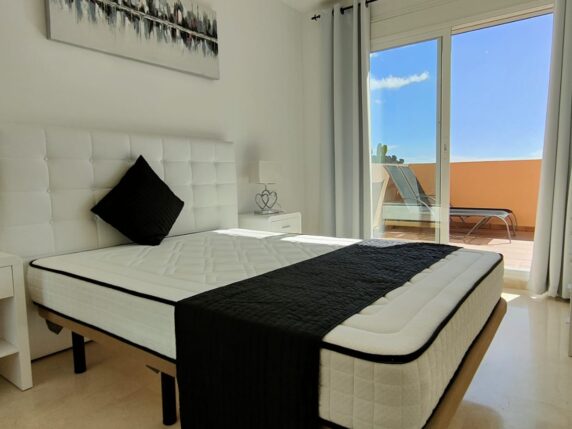 Image 11 of 21 - Modern apartment with breathtaking sea views