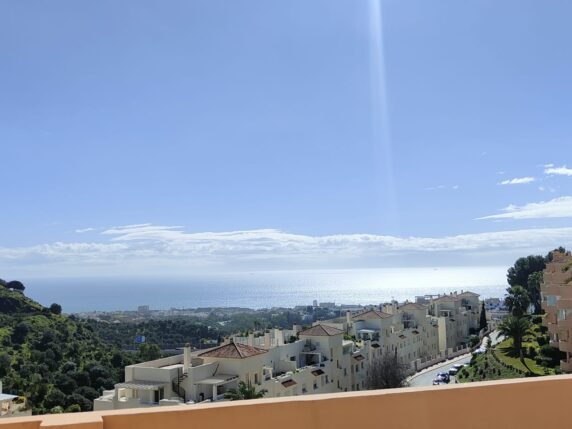 Image 3 of 21 - Modern apartment with breathtaking sea views