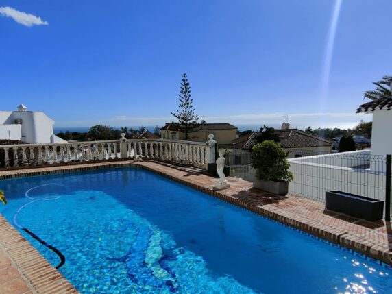 Bild 5 von 36 - Geräumige Villa mit unglaublicher Aussicht auf das Meer