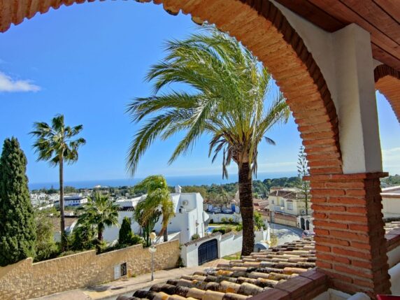 Bild 8 von 36 - Geräumige Villa mit unglaublicher Aussicht auf das Meer