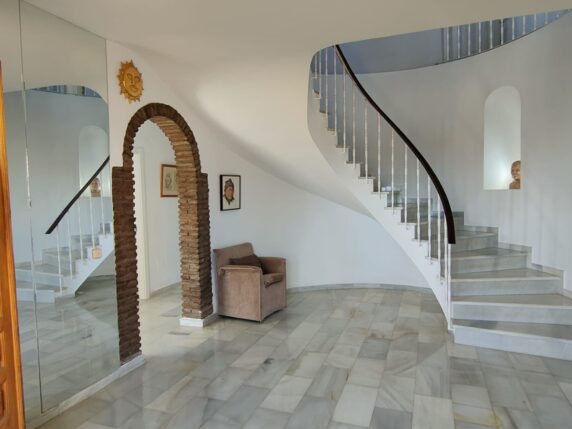 Bild 35 von 36 - Geräumige Villa mit unglaublicher Aussicht auf das Meer