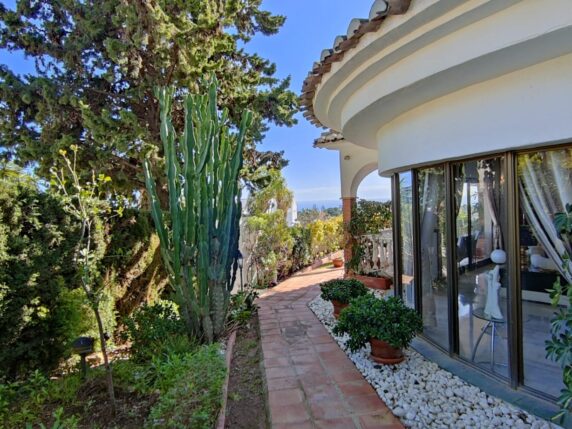 Bild 9 von 36 - Geräumige Villa mit unglaublicher Aussicht auf das Meer