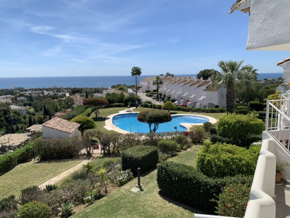 Image 17 of 42 - Beautiful townhouse in the heart of Calahonda with stunning sea views and roof top terrace