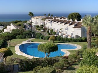 Immobilien Foto V417: Wunderschönes Reihenhaus im Herzen von Calahonda mit atemberaubendem Meerblick und Dachterrasse