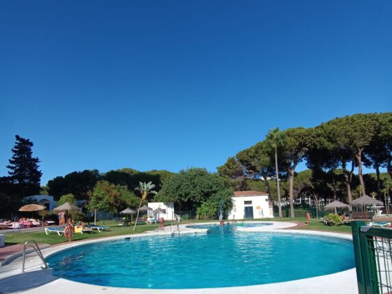 Image 6 of 11 - Rare opportunity! Beachfront apartment in Calahonda with most spectacular views