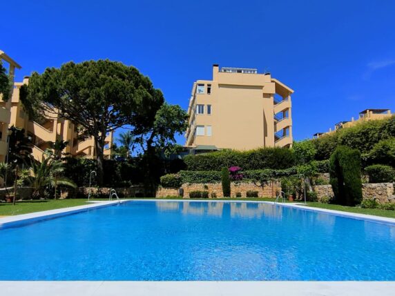 Image of property L177: Beautiful modern and fully refurbished apartment within walking distance to the beach