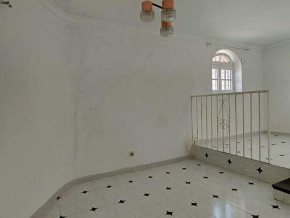 Image 21 of 25 - Semi-detached villa in central location with separate apartment on a large plot with beautiful views 